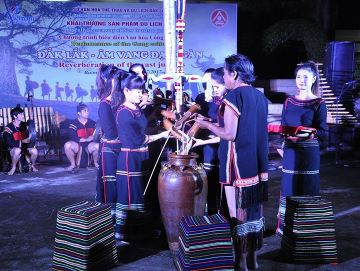 Đắk Lắk: Kết nối buôn làng để phát triển du lịch - 2