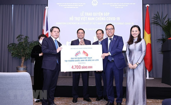 Ảnh: Hoạt động ngày đầu tiên của Thủ tướng Phạm Minh Chính tại Anh - 14