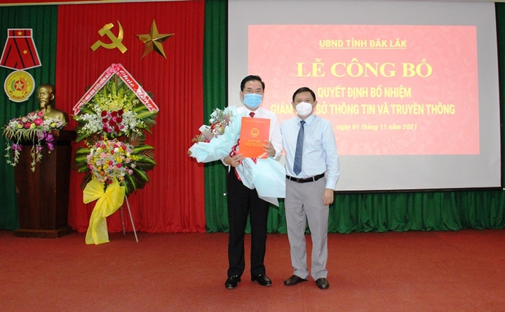 Ông Trương Hoài Anh làm giám đốc Sở Thông tin và truyền thông tỉnh Đắk Lắk - 1