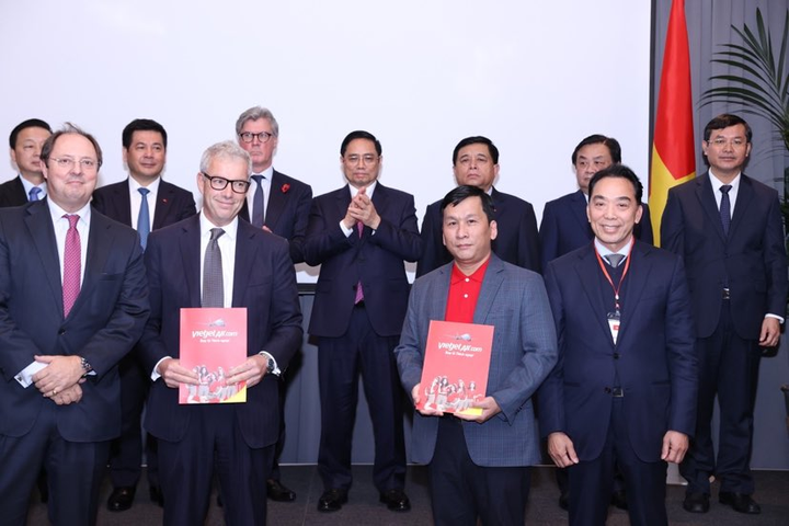 Ảnh: Hoạt động ngày đầu tiên của Thủ tướng Phạm Minh Chính tại Anh - 5