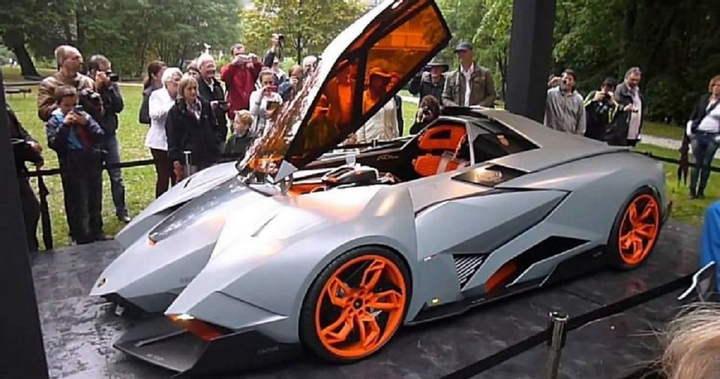 6 chiếc ô tô sở hữu cánh cửa độc đáo nhất thế giới - 2