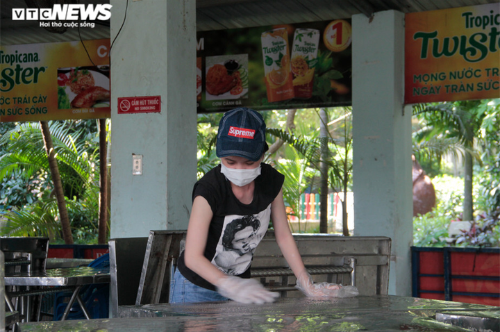 Ảnh: Thảo cầm viên Sài Gòn hối hả dọn dẹp chuẩn bị đón du khách - 11