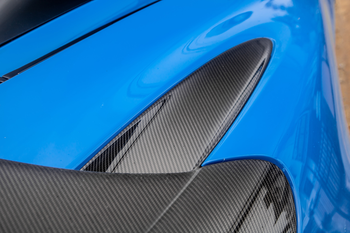 Cận cảnh McLaren 765LT màu độc tại TP.HCM - 13