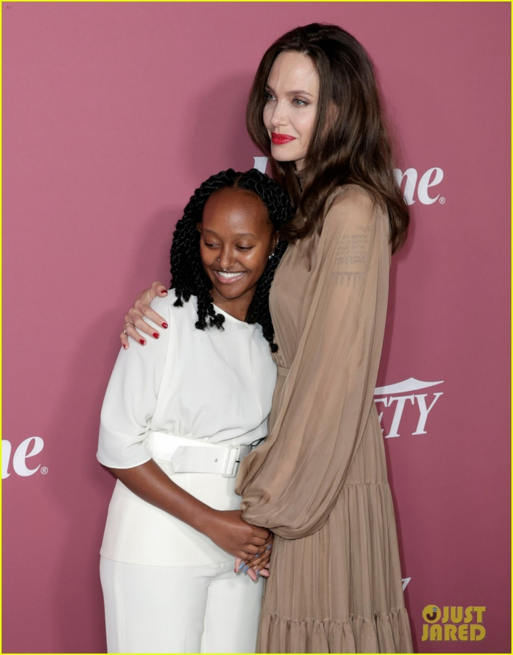 Bàn tay gân guốc và vẻ gầy guộc của Angelina Jolie khiến fan lo lắng - 9