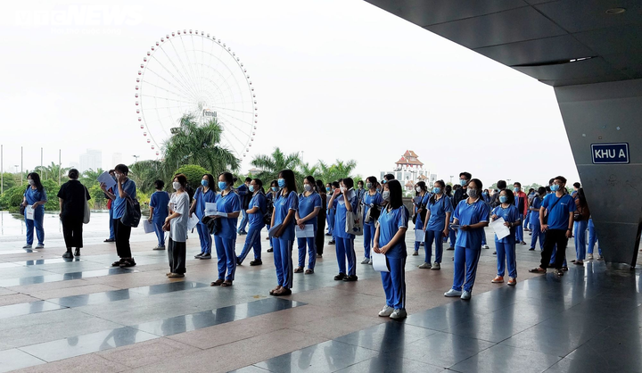 Ảnh: Đà Nẵng tiêm vaccine COVID-19 cho học sinh từ 15 đến dưới 18 tuổi - 2