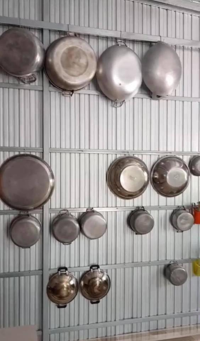 Gửi ảnh chụp căn bếp nhà bạn gái, anh chàng bị mẹ hối cưới gấp vì thấy điều này - 1