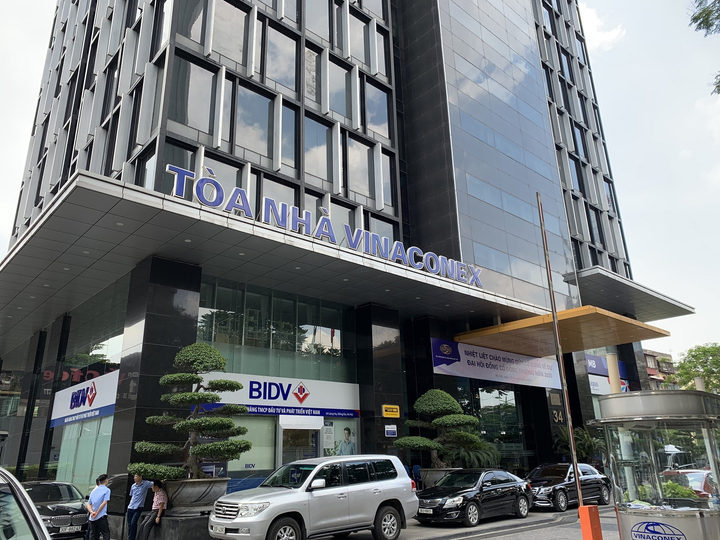 Lợi nhuận giảm gần 90%, Vinaconex gánh khoản nợ cao gấp 3 lần vốn chủ sở hữu - 1