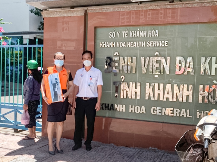 Korest trao tặng thiết bị vệ sinh cho nhiều bệnh viện phía Nam - 1