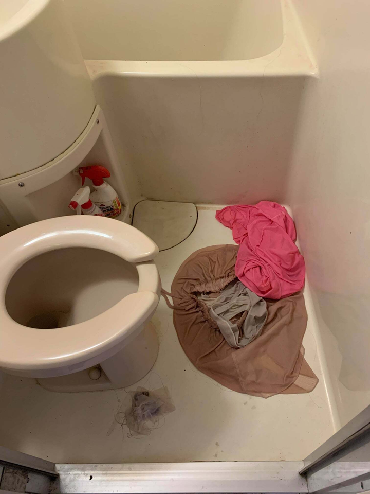 'Hot girl ở bẩn' khiến dân mạng kinh hoàng với căn phòng như chuồng lợn - 4