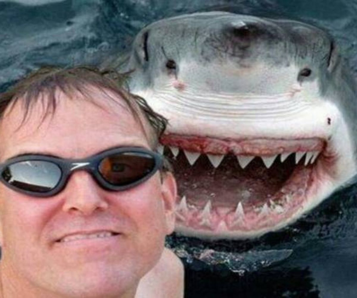 Muôn kiểu 'sự cố' vô tình lọt vào ống kính selfie, từ hài hước đến thót tim - 9