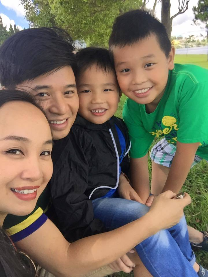 Hôn nhân 17 năm ngọt ngào như ngày đầu của Tấn Minh và vợ Hôn nhân 17 năm ngọt ngào như ngày đầu của Tấn Minh - Thu Huyền - 11