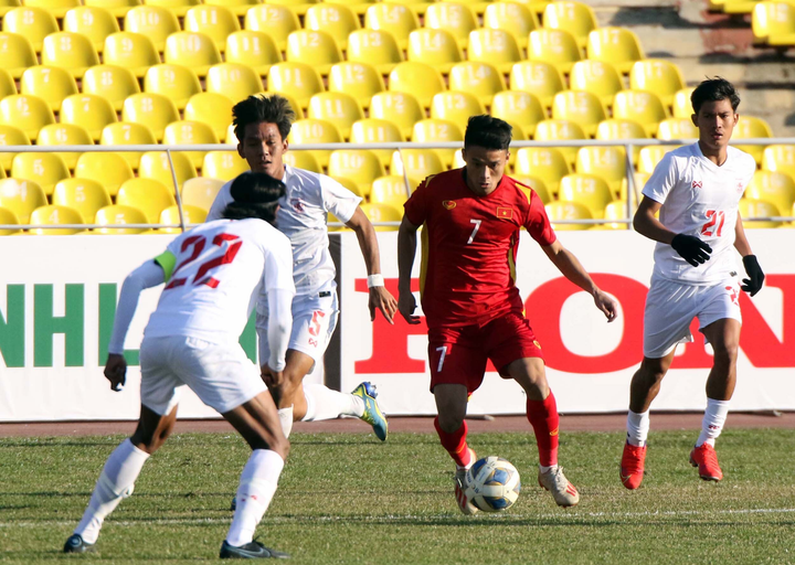 Thách thức nào chờ bóng đá Việt Nam trong năm 2022? - 2