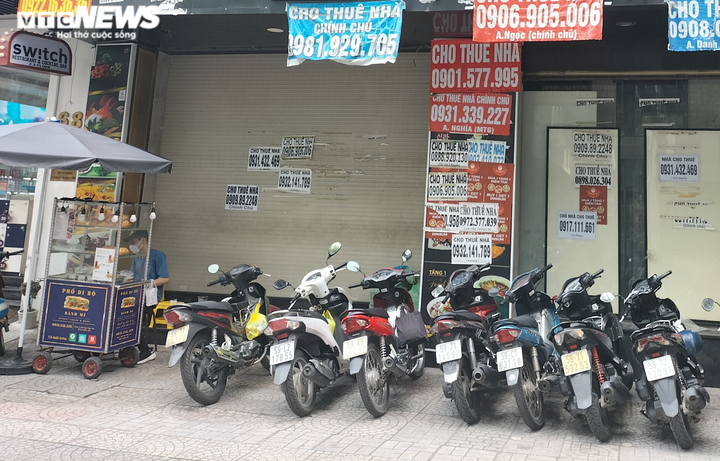 Khách hàng tiếc nuối vì phố trà sữa sầm uất nhất TP.HCM thành 'phố trả mặt bằng' - 2