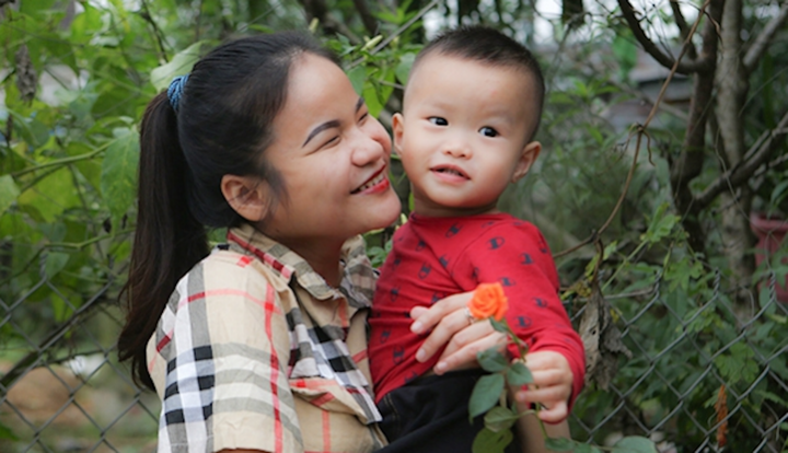 Nữ sinh khiếm thị giành văn bằng 2 tiếng Anh và chứng chỉ IELTS - 2