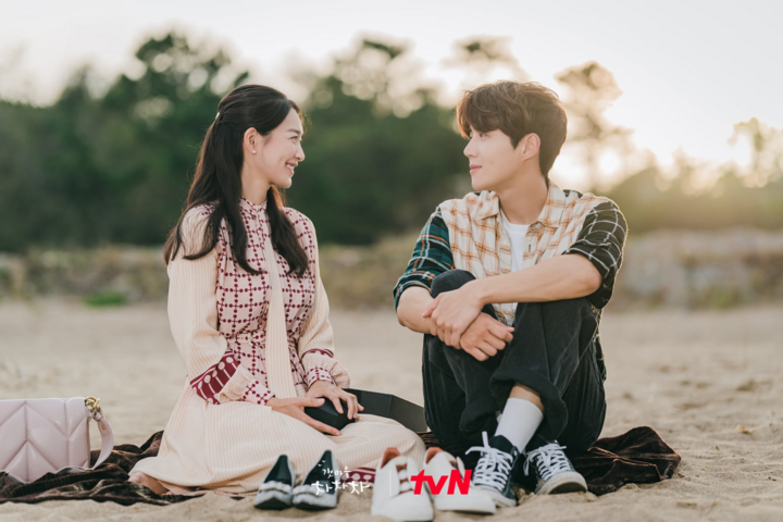 8 bộ phim Hàn Quốc hay nhất năm 2021 - 2