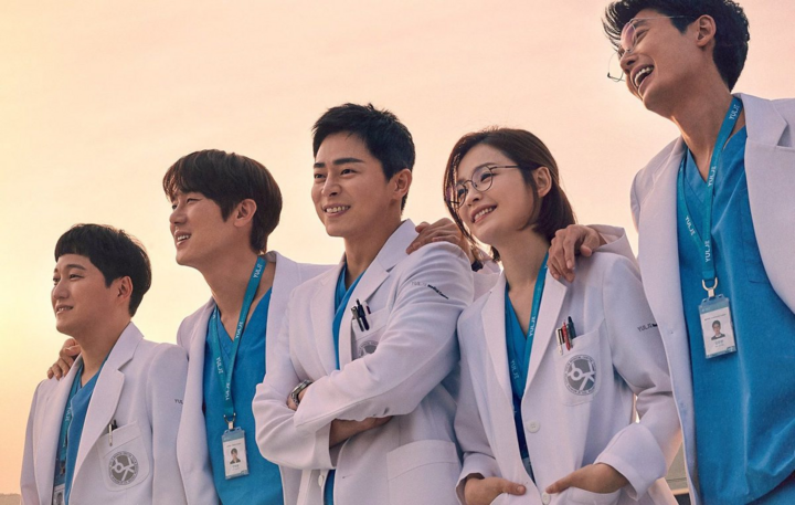 8 bộ phim Hàn Quốc hay nhất năm 2021 - 1