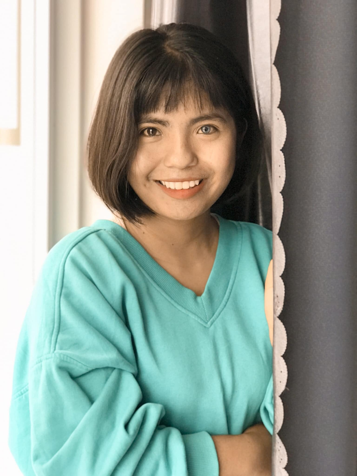 Cô gái có đôi mắt 2 màu gây bão MXH ngày ấy nay đã là nữ sinh năm hai xinh xắn - 6