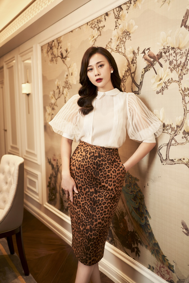 Bị chê mặc xấu trong Hương vị tình thân, Phương Oanh lột xác, khoe vẻ sang chảnh - 6