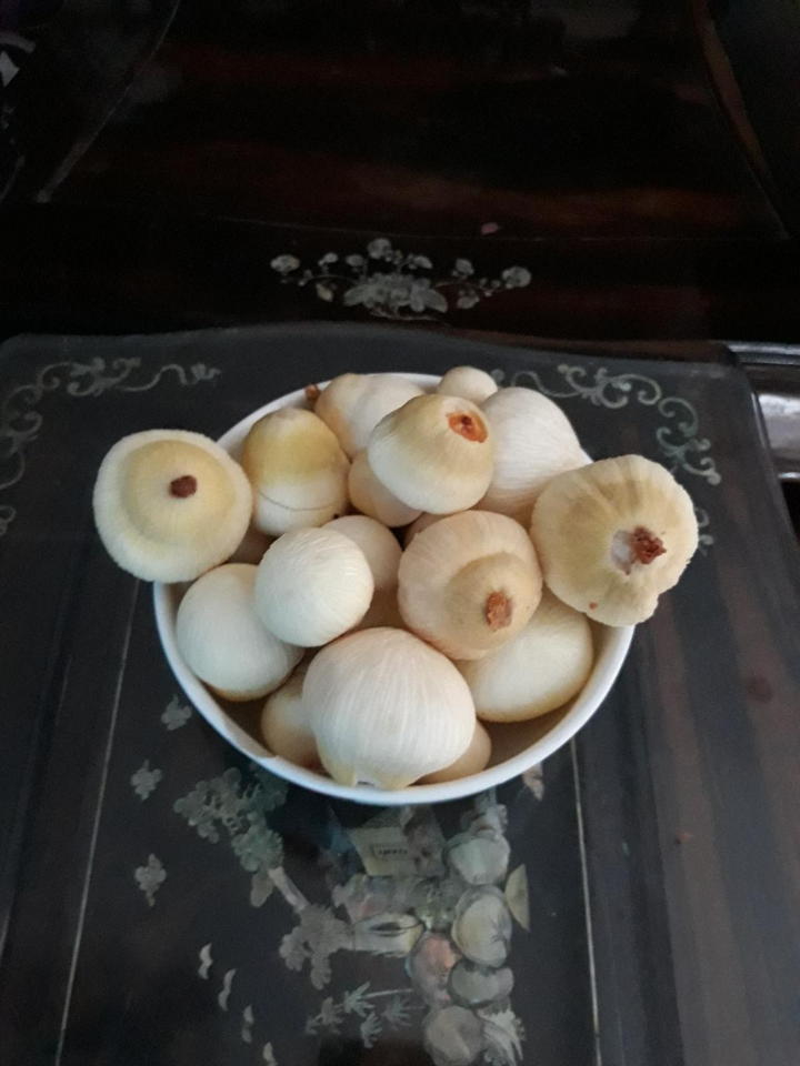 Phần này của quả dừa có giá 300.000 đồng/kg nhưng không phải lúc nào cũng có sẵn - 1