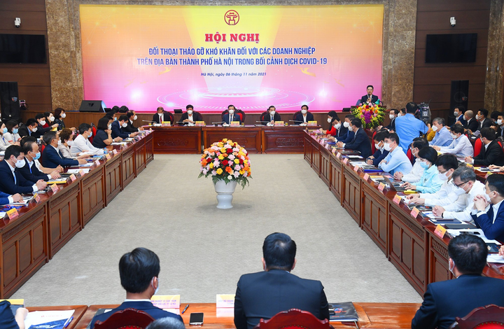 Hà Nội đối thoại, gỡ khó giúp doanh nghiệp tăng tốc, vượt ‘bão' COVID-19 - 2