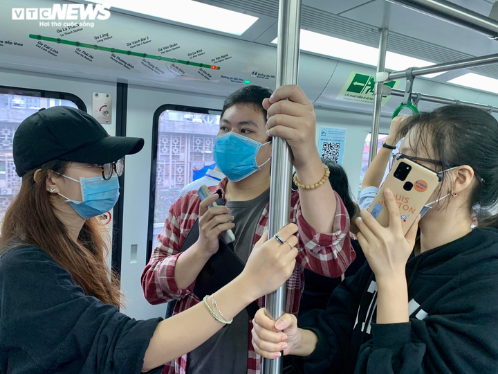 Sáng nay tàu Cát Linh - Hà Đông lăn bánh sau 10 năm xây dựng - 3