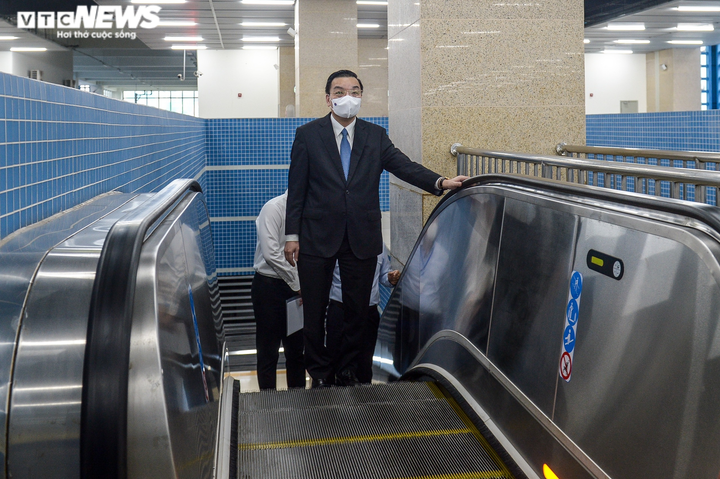 Ảnh: Những vị khách đầu tiên đi tàu Cát Linh - Hà Đông - 2