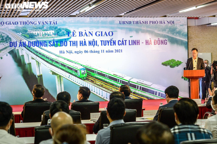 Sáng nay tàu Cát Linh - Hà Đông lăn bánh sau 10 năm xây dựng - 6