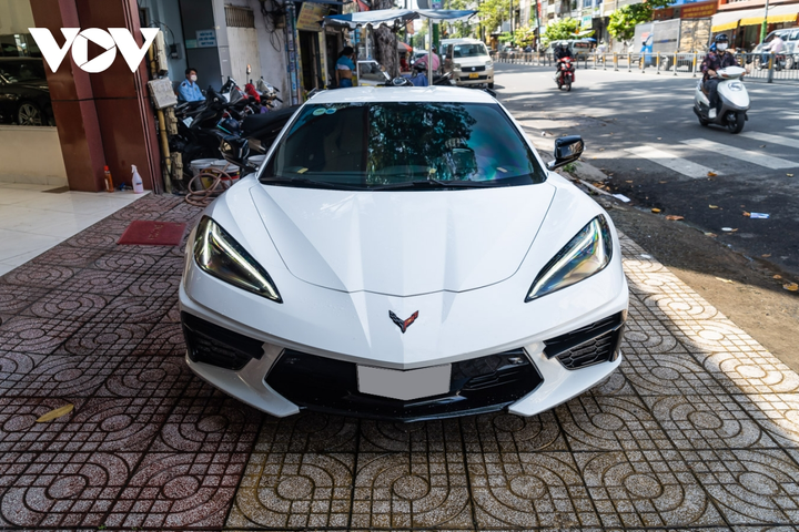 Chevrolet Corvette thế hệ mới tái xuất với cửa xe độ độc đáo - 4