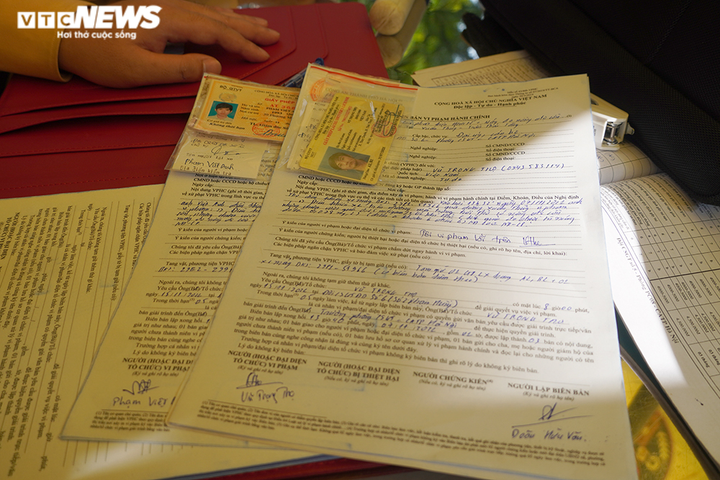 Uống một cốc bia, bị giữ xe và tước giấy phép 11 tháng - 7