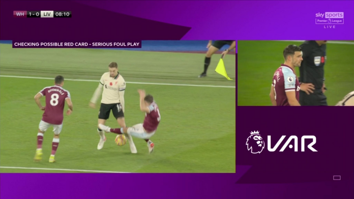 Liverpool thua trận đầu, HLV Klopp đổ lỗi cho trọng tài - 2