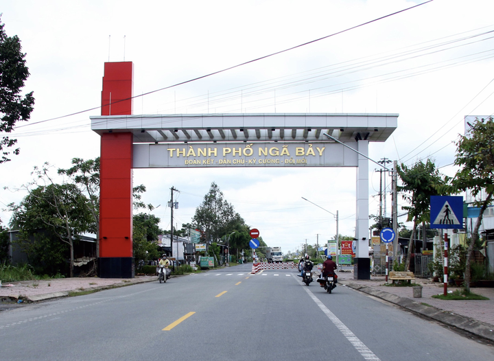 F0 tăng mạnh, nhiều tỉnh miền Tây nâng cấp độ dịch, cấm nhiều hoạt động - 2