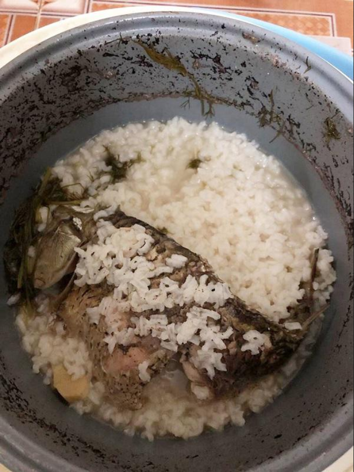 Tưởng bở khi được mẹ chồng nấu cháo tẩm bổ, cô gái ‘cạch đến già’ khi mở nắp nồi - 2