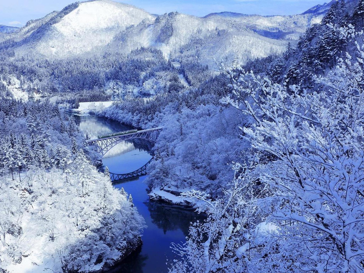 Ngắm tuyến đường sắt lãng mạn nhất Nhật Bản, đẹp như cổ tích - 5