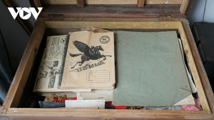 Căn phòng kỷ vật vô giá của vợ chồng nghệ sĩ cải lương - 3