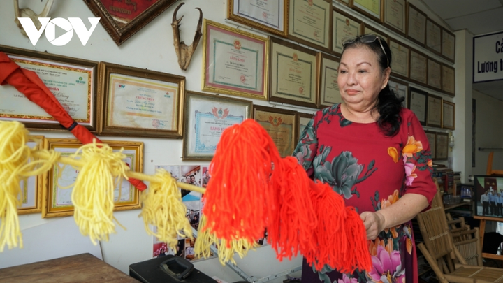 Căn phòng kỷ vật vô giá của vợ chồng nghệ sĩ cải lương - 4