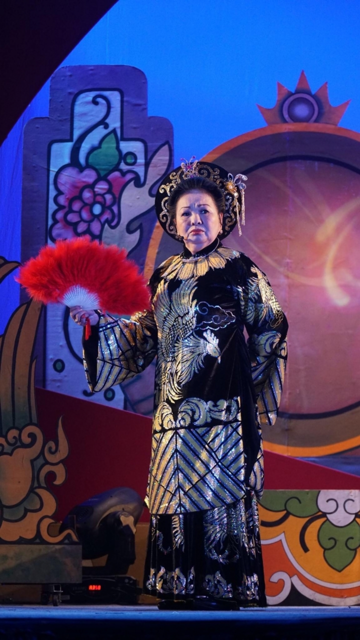 Căn phòng kỷ vật vô giá của vợ chồng nghệ sĩ cải lương - 5