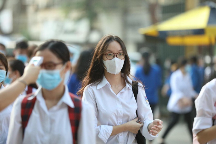 Nhiều địa phương đổi phương án đón học sinh trở lại trường - 1