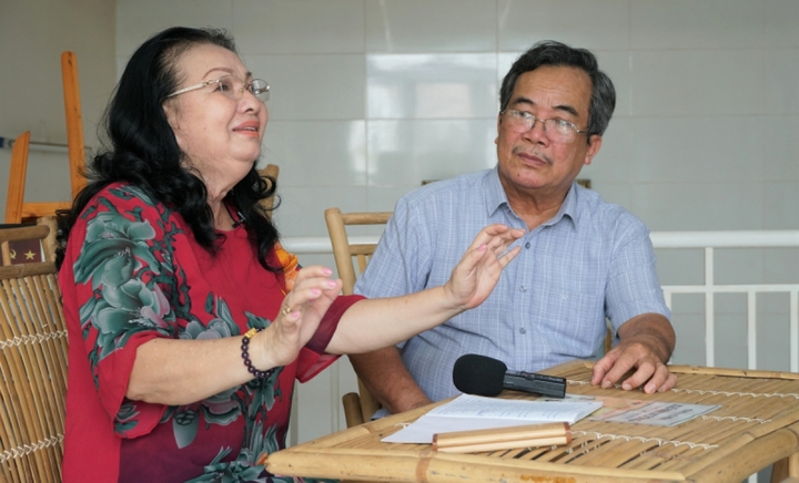 Căn phòng kỷ vật vô giá của vợ chồng nghệ sĩ cải lương - 9