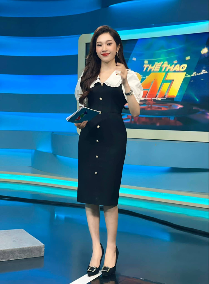 MC Ngọc Anh VTV: 'Tôi luôn đảm bảo thuần phong mỹ tục khi chụp hình' - 2