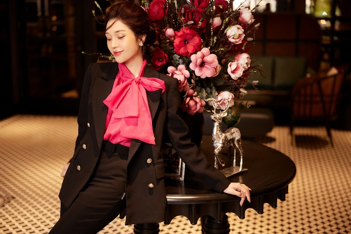 MC Ngọc Anh VTV: 'Tôi luôn đảm bảo thuần phong mỹ tục khi chụp hình' - 3