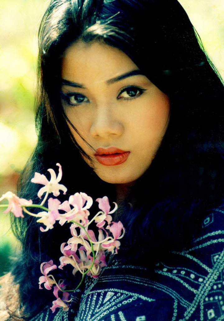 Hoa hậu Việt đóng phim: Người chỉ 'dạo chơi', người thành sao lớn - 10