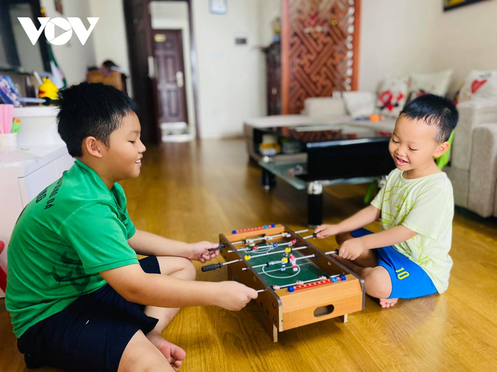 Những hệ lụy tâm lý không ngờ khi cha mẹ áp đặt, phớt lờ ý kiến của con trẻ - 1