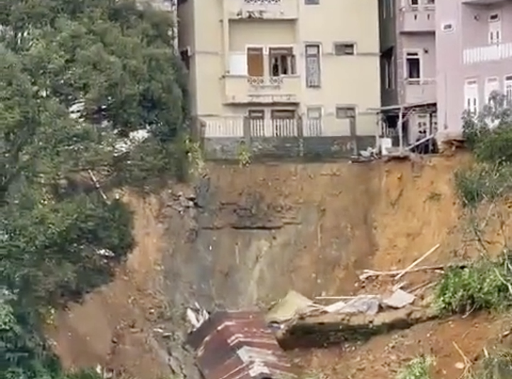 Ảnh: Sạt lở đất kinh hoàng, Đà Lạt di dời khẩn cấp nhiều hộ dân - 3