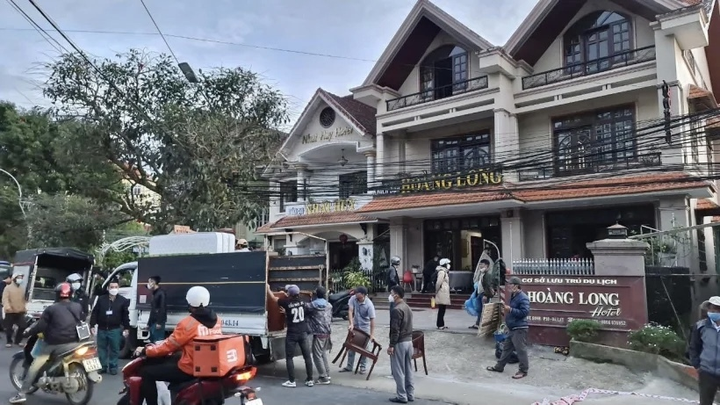 Ảnh: Sạt lở đất kinh hoàng, Đà Lạt di dời khẩn cấp nhiều hộ dân - 8