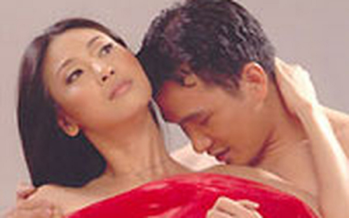 Hoa hậu Việt đóng phim: Người chỉ 'dạo chơi', người thành sao lớn - 2