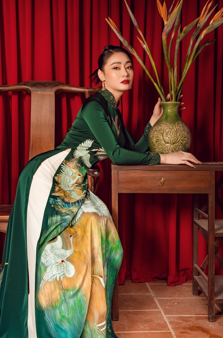 Nhan sắc gây thương nhớ của bà Xuân 'Hương vị tình thân' - 4