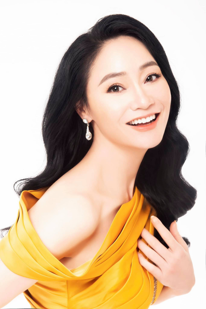 Nhan sắc gây thương nhớ của bà Xuân 'Hương vị tình thân' - 7