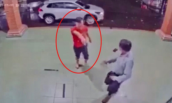 Cán bộ công an ở Lâm Đồng dùng vật nghi là súng đe dọa nhân viên y tế - 1