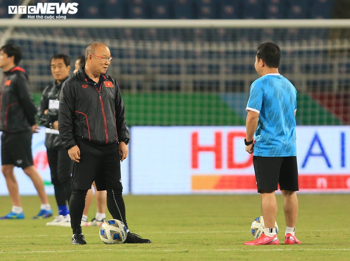 Tuyển Việt Nam tập luyện, quyết gây bất ngờ trước Ả Rập Xê Út - 7