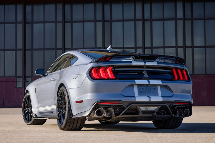 Ford ra mắt bản đặc biệt Mustang Shelby GT500 Heritage Edition 2022 - 4